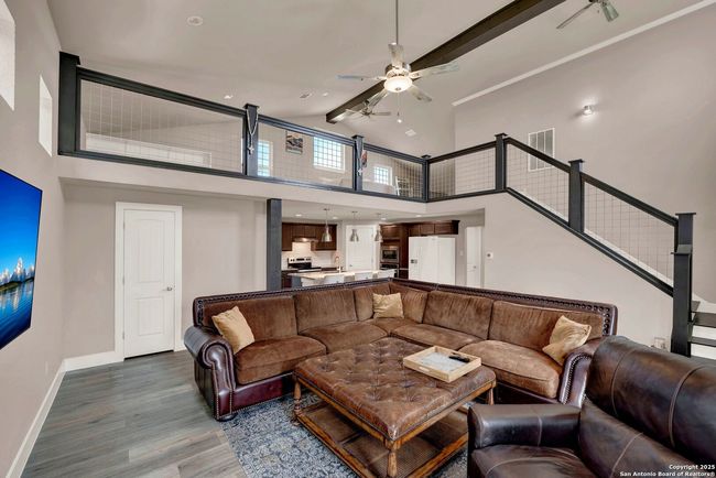 3363 English Crossing Rd, House other with 3 bedrooms, 4 bathrooms and null parking in Bandera TX | Image 11