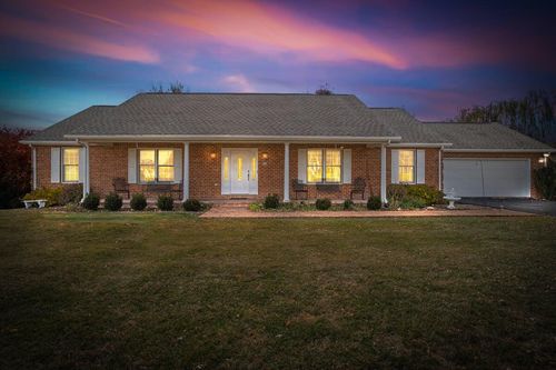 316 Polar Ln, Salem, VA, 24153-2852 | Card Image