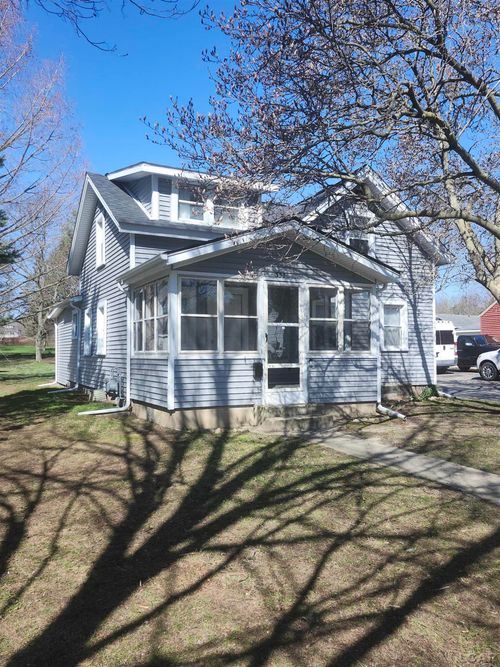 355 Budlong St, Adrian, MI, 49221-1912 | Card Image