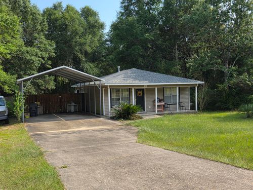 30 Blue Gill Loop, DeFuniak Springs, FL, 32433-5200 | Card Image