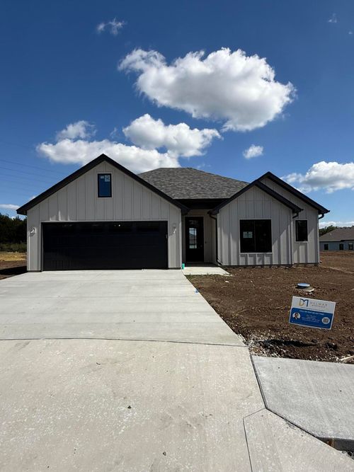 2004 Stone Mountain Pkwy, COLUMBIA, MO, 65201 | Card Image