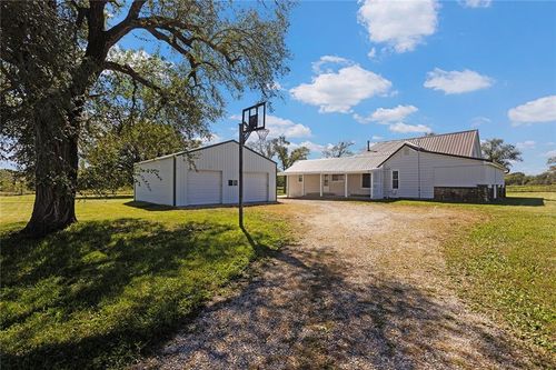 2090 Virginia Rd, Rantoul, KS, 66079-9003 | Card Image