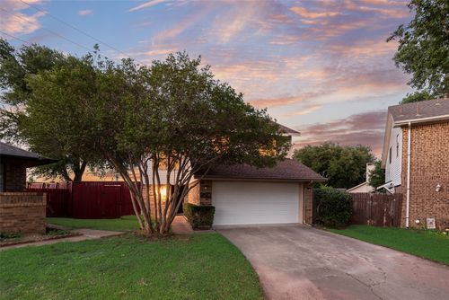 821 Via Madonna, Mesquite, TX, 75150-3051 | Card Image