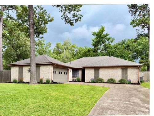 16007 Sailfin St, Crosby, TX, 77532-5529 | Card Image