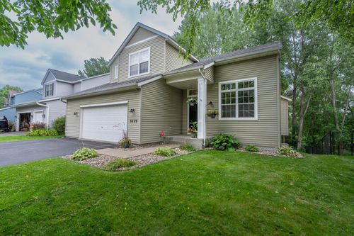 3279 N View Ln, Woodbury, MN, 55125-8402 | Card Image