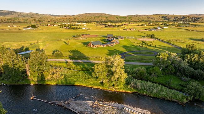 Gallatin River on the property | Image 6