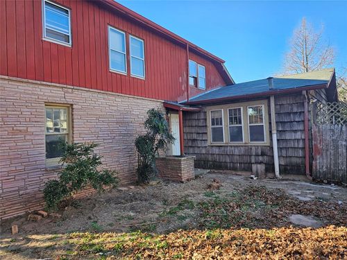 1411 S 11th St, Chickasha, OK, 73018-5613 | Card Image