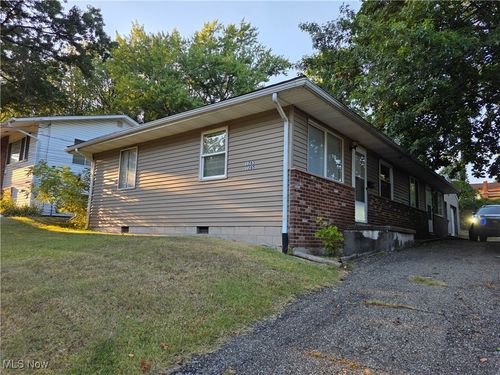 1283 Ottawa Ave, Akron, OH, 44305-2719 | Card Image