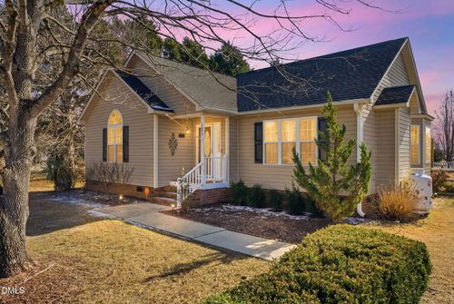 101 White Water Ct, Benson, NC, 27504-6007 | Card Image