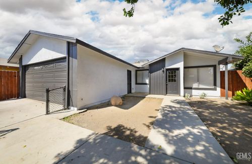 1040 Iris St, Wasco, CA, 93280-2814 | Card Image