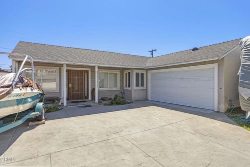 320 D St, Fillmore, CA, 93015-1615 | Card Image