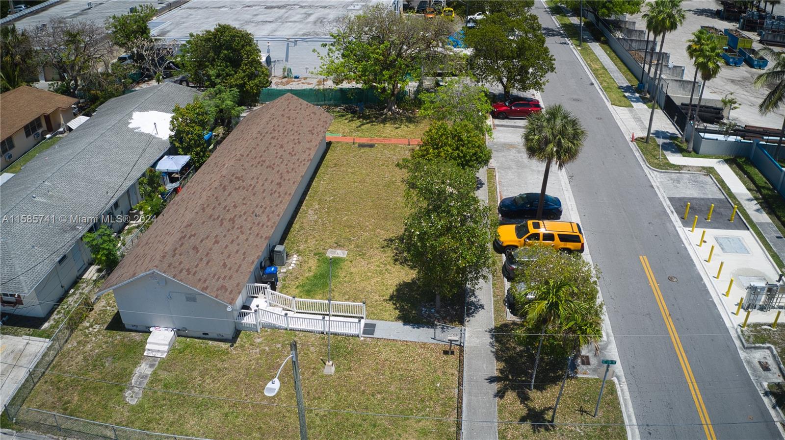 19th Pl, North Miami Beach, FL 33162