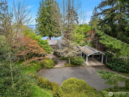 7946 Grand Ave Ne, Bainbridge Island, WA, 98110-1908 | Card Image