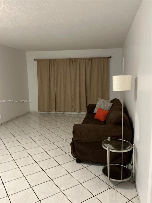 apt-304-2309 Park Ln, Hollywood, FL, 33021-3754 | Card Image