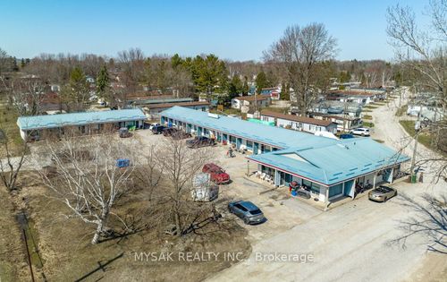 560 West St S, Orillia, ON, L3V5H6 | Card Image