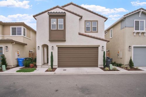 3926 Dedication Dr, Turlock, CA, 95382-8011 | Card Image