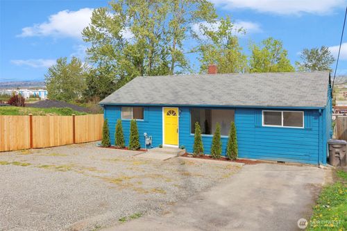 833 E Marine View Drive, Everett, WA, 98201 | Card Image