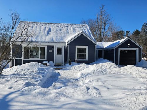 102 Elm St, Epping, NH, 03042-2408 | Card Image