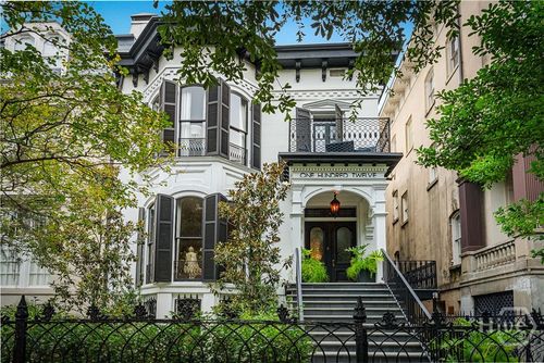 112 W Gaston St, Savannah, GA, 31401-4903 | Card Image