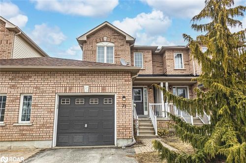 71 Pringle Dr, Barrie, ON, L4N0R2 | Card Image