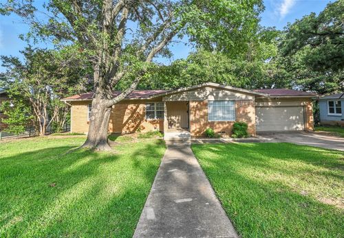 1408 Briarwood Blvd, Arlington, TX, 76013-1517 | Card Image