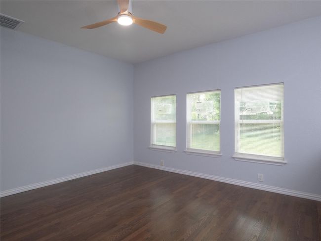 2703 Areba St, House other with 3 bedrooms, 2 bathrooms and 1 parking in Houston TX | Image 4