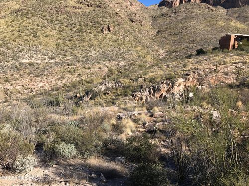 56-7490 N Catalina Ridge Drive, Tucson, AZ, 85718 | Card Image