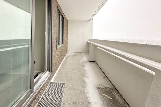 1603 - 1081 Ambleside Drive, Condo with 2 bedrooms, 1 bathrooms and null parking in Woodroffe ON | Image 29