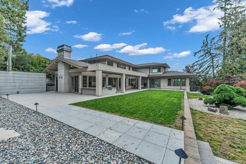 565 Robin Hood Rd, West Vancouver, BC, V7S1T4 | Card Image