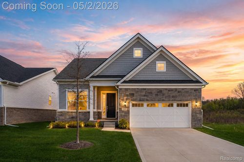 5545 Helmsdale Blvd, West Bloomfield, MI, 48322-1110 | Card Image