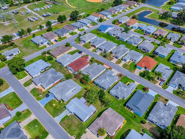 32708 Westwood Loop, House other with 2 bedrooms, 2 bathrooms and null parking in LEESBURG FL | Image 57