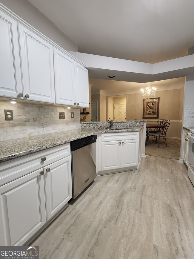 423 - 423 Pembrooke Cir, Condo with 2 bedrooms, 2 bathrooms and null parking in Milton GA | Image 12