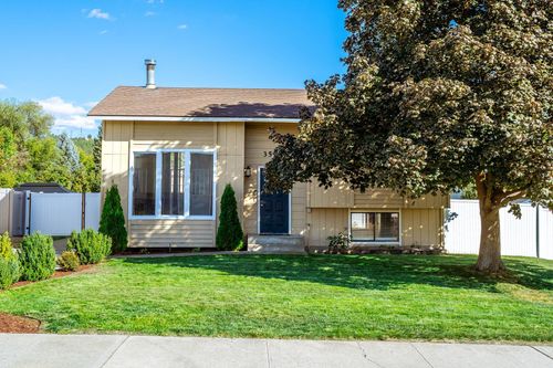 3518 N Ralph St, Spokane, WA, 99217-6990 | Card Image