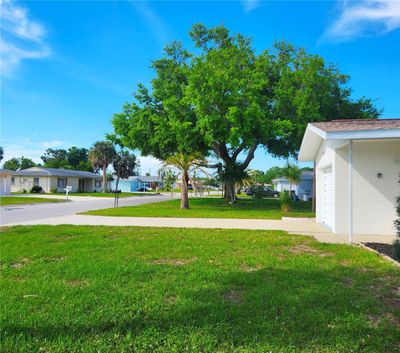 Neighborhood view from the front of the property | Image 3