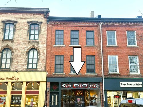 {{alt}} | Card Image