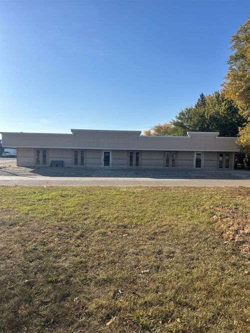 203 10th St Sw, Spencer, IA, 51301-5613 | Card Image