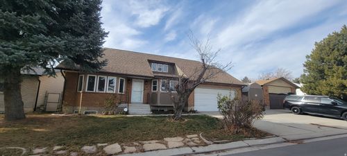 9750 S Tayside Dr, South Jordan, UT, 84009-9736 | Card Image