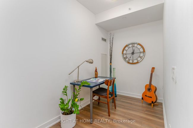 531 - 38 Iannuzzi St, Condo with 2 bedrooms, 1 bathrooms and 1 parking in Toronto ON | Image 6