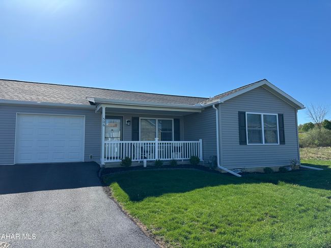 506 Lykens Dr, Condo with 2 bedrooms, 2 bathrooms and null parking in Hollidaysburg PA | Image 21