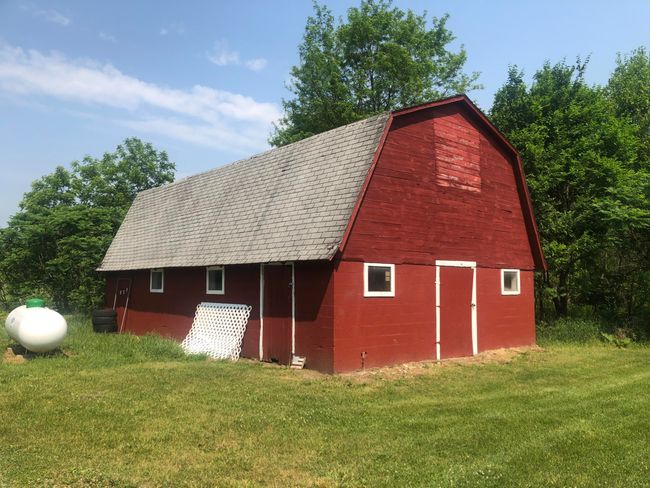 10233 N 10 Th St, House other with 6 bedrooms, 3 bathrooms and null parking in Plainwell MI | Image 5
