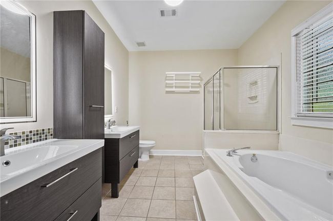 4505 Lakefield Bnd, House other with 4 bedrooms, 3 bathrooms and 2 parking in Berkeley Lake GA | Image 21