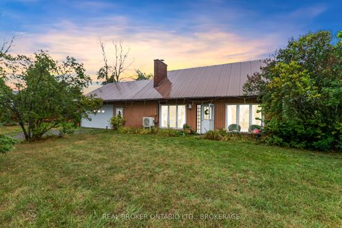 2268 Mcintyre Rd, Bath, ON, K0H1G0 | Card Image