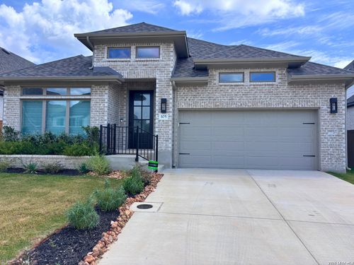105 Brown Swiss Rdg, Boerne, TX, 78006-3587 | Card Image