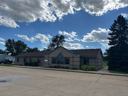 1005 Stratford Avenue, Waterloo, IA, 50701 | Card Image