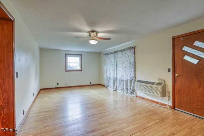 2114 Main St, House other with 3 bedrooms, 1 bathrooms and null parking in Surgoinsville TN | Image 57