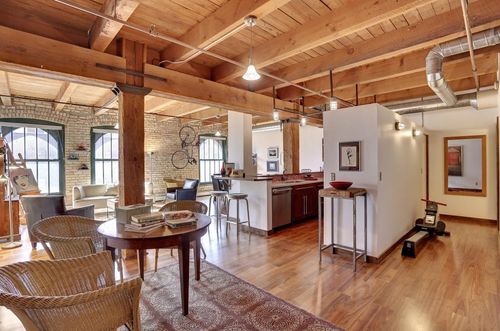 408-400 N 1st St, Minneapolis, MN, 55401-1393 | Card Image