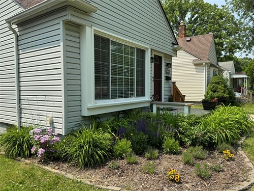 4235 Bacon Ave, Berkley, MI, 48072-1185 | Card Image