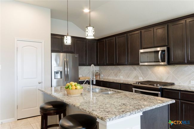 521 Kirkhill St, House other with 4 bedrooms, 2 bathrooms and null parking in Hutto TX | Image 10