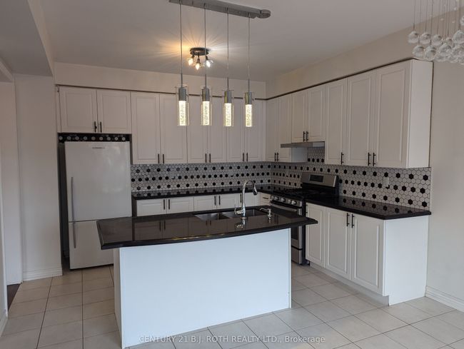 98 Gold Park Gate, House other with 4 bedrooms, 5 bathrooms and 4 parking in Angus ON | Image 5