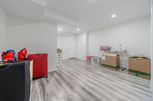 93 Lynch Cir, House attached with 4 bedrooms, 4 bathrooms and 2 parking in Guelph ON | Image 41